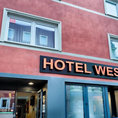 Hotel West Hamburg-Harburg Exteriör bild