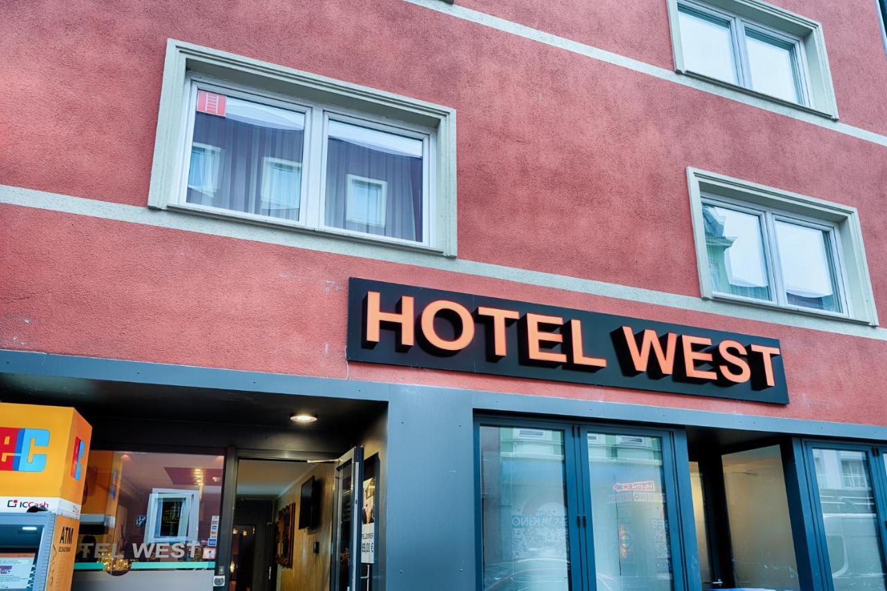 Hotel West Hamburg-Harburg Exteriör bild